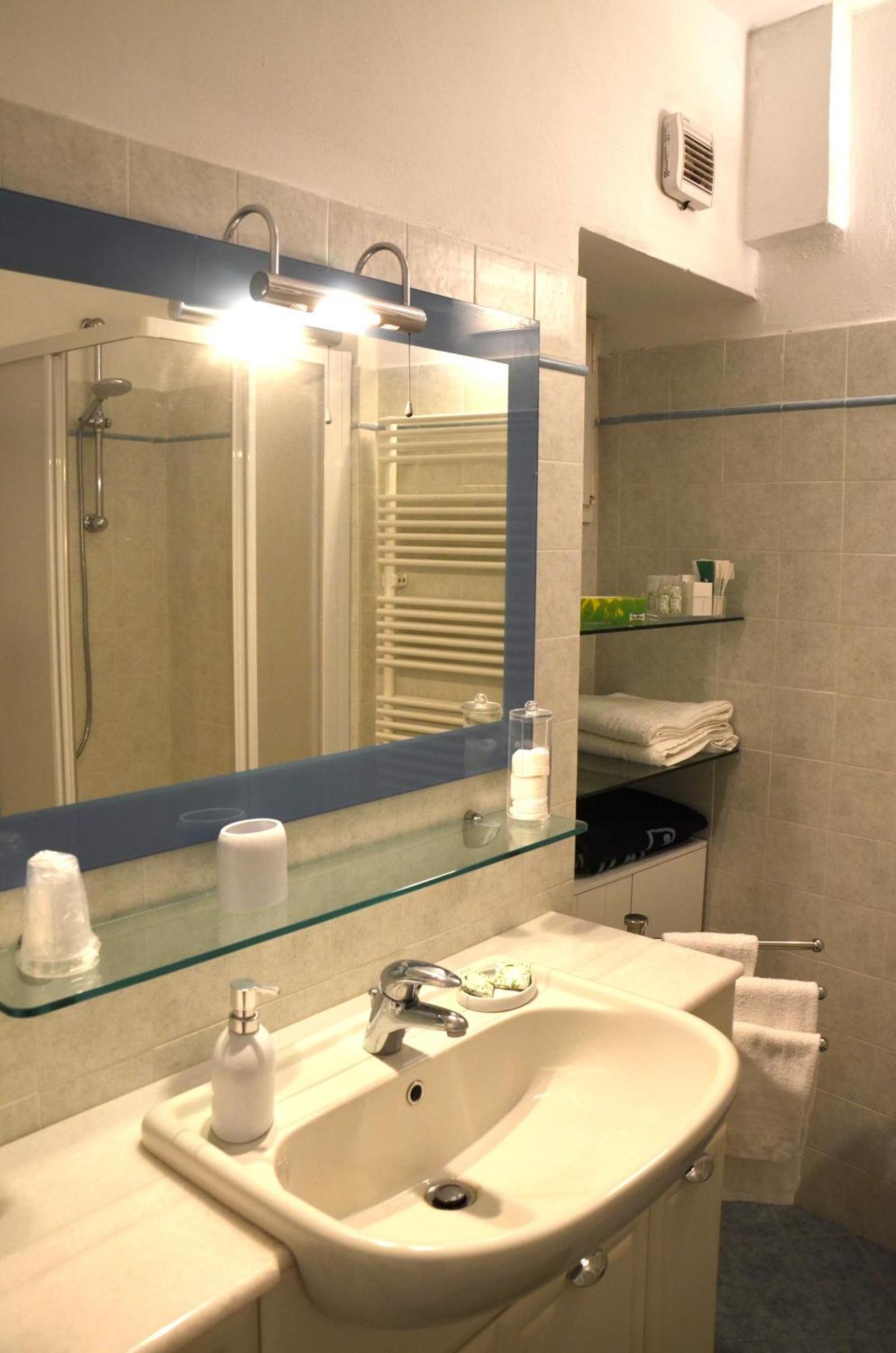 Pae Veciu Camera Privata Con Bagno 몬테로소 알 마레 외부 사진